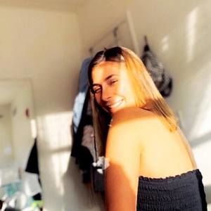 Meet your Posher, Mackenzie